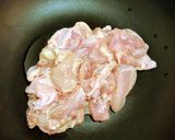 ドレッシングで簡単!鶏肉としめじの炒め物作り方4写真