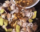 鶏肉と薩摩芋の甘辛ごまマヨ炒め♡作り方5写真