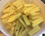カリカリ豚トロとさつま芋の豆板醤炒め作り方1写真