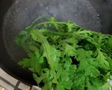 春菊とカリカリ油揚げのポン酢おひたし！作り方1写真