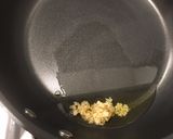 簡単!トマト缶で自家製トマトソース✨作り方2写真