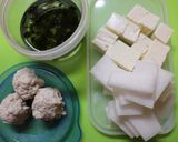 朝昼夕♪美味♪鶏ミンチ団子と大根の味噌汁作り方1写真