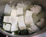 朝昼夕♪美味♪鶏ミンチ団子と大根の味噌汁作り方3写真