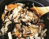【簡単】しめじとひじき土鍋で炊き込みご飯作り方5写真