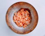 秋鮭とチーズで♪ライスペーパー揚げ春巻き作り方3写真