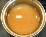 今日のお味噌汁はほうれん草と卵のお味噌汁作り方2写真