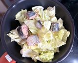 キャベツと鯖缶のオイスター蒸し作り方2写真