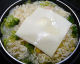 ひとり小鍋!サッポロ一番☆銀鮭北海鍋作り方4写真