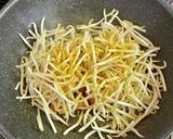 もやしとソーセージのカレー炒め作り方2写真