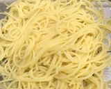 カニカマのマヨ味噌パスタ作り方1写真