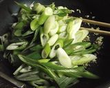 長ネギのガーリックバター醤油炒め作り方3写真