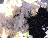 キャベツとこんにゃくと油揚げとひじき炒め作り方1写真