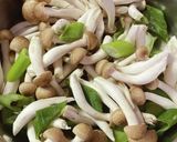野菜たっぷり☆シメジ☆白ネギのパスタ作り方2写真