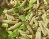 野菜たっぷり☆シメジ☆白ネギのパスタ作り方4写真