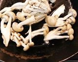 しめじとスナップえんどう玉子炒め作り方1写真