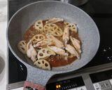 鶏手羽中とレンコンの甘酢炒め作り方5写真