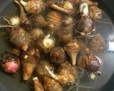 里芋とひき肉の煮っ転がし作り方1写真