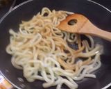 締めの一杯に！簡単わさび醤油焼きうどん作り方2写真