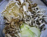 今が旬！秋生鮭のきのこソースがけ作り方1写真