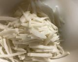 大根のラー油サラダ作り方1写真