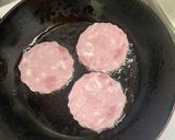 ハムエッグのパルミジャーノチーズがけ作り方1写真
