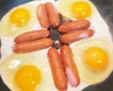 我が家の朝食　ぱっかーんウインナーエッグ作り方2写真