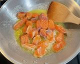 ウイスキー風味サーモンのクリームパスタ!作り方4写真