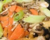 フライパンで作る野菜沢山の煮込みうどん作り方2写真
