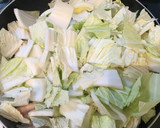 白菜と鶏もも肉のクリーム煮♡コク旨絶品♡作り方2写真