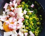 お弁当に♪ねぎとカマボコの玉子焼♪作り方1写真