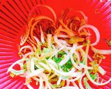 ♪かいわれと大根の茎のくるりんサラダ♪作り方1写真