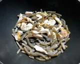 すき焼きのタレでむね肉とつきこんにゃく煮作り方3写真
