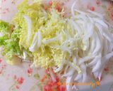簡単☆白菜と柿の塩昆布サラダ作り方1写真