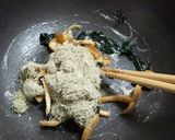大ナメコ、乾燥ワカメなど・バター醤油炒め作り方4写真
