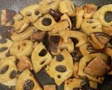 れんこんとしいたけの甘辛炒め作り方3写真