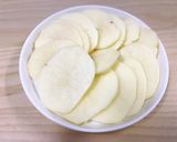 簡単おつまみ★ポテトキムチピザ作り方1写真