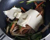 もやし韮人参のチーズ醤油の野菜炒め♡作り方5写真