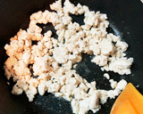 白だしで手抜き！里芋と鶏ひき肉の煮物作り方2写真