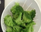 牡蠣とブロッコリーのガーリック醤油炒め作り方1写真