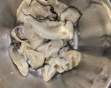 牡蠣とブロッコリーのガーリック醤油炒め作り方3写真