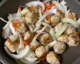 鶏肉団子と里芋のあったかシチュー♪作り方6写真