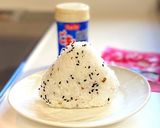 ごま塩とうめこ(カリカリ梅)のおにぎり作り方7写真