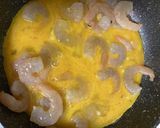 簡単　えび卵とじ作り方6写真