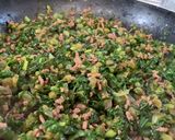 大根の葉と挽肉の炒め物☆作り方5写真