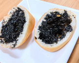 栄養たっぷり！黒ゴマ＆黒蜜添えトースト作り方2写真