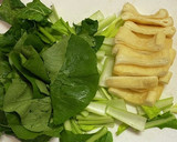 小松菜と油揚げのカレー煮浸し作り方1写真