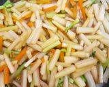 大根の皮でキンピラ炒め☆お弁当にも作り方5写真