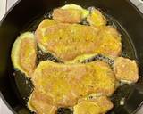厚切り豚ロースのチーズカレーピカタ作り方3写真