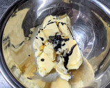 自宅で簡単に！濃厚胡麻風味の黒胡麻アイス作り方3写真