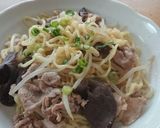 豚肉ともやしとキクラゲの塩焼きそば作り方5写真